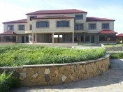 Satılır 20 otaqlı 1500 m2 həyət evi Şüvəlan