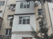 Satılır 4 otaqlı 100 m2 köhnə tikili İnşaatçılar m.