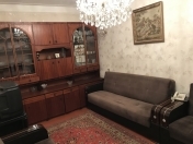 İcarəyə verilir 2 otaqlı 50 m2 köhnə tikili Ayna Sultanova heykəli