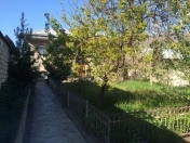 Satılır 3 otaqlı 200 m2 həyət evi Şəki