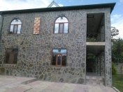 İcarəyə verilir 5 otaqlı 150 m2 həyət evi Qəbələ