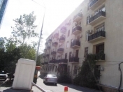 Satılır 1 otaqlı 35 m2 köhnə tikili Nizami m.