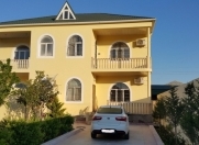Satılır 4 otaqlı 196 m2 həyət evi Sulutəpə