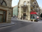 Satılır 5 otaqlı 200 m2 obyekt Azərbaycan kinoteatrı