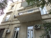 İcarəyə verilir 3 otaqlı 100 m2 ofis İçəri Şəhər m.