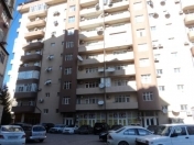 Satılır 3 otaqlı 72 m2 ofis Nizami m.