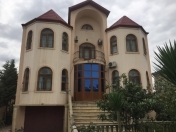 Satılır 10 otaqlı 600 m2 həyət evi Binəqədi