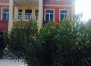 Satılır 3 otaqlı 385 m2 həyət evi Bakıxanov