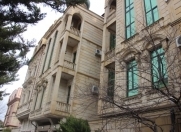 İcarəyə verilir 9 otaqlı 800 m2 həyət evi Gənclik m.