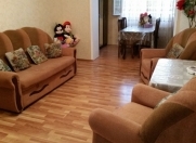 İcarəyə verilir 3 otaqlı 64 m2 köhnə tikili Metropark