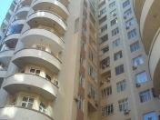 İcarəyə verilir 4 otaqlı 157 m2 yeni tikili Nizami m.