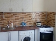 İcarəyə verilir 2 otaqlı 45 m2 köhnə tikili 1 mkr