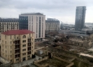 İcarəyə verilir 1 otaqlı 51 m2 yeni tikili AMAY