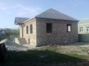 Satılır 3 otaqlı 100 m2 həyət evi Binə