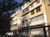 Satılır 3 otaqlı 68 m2 köhnə tikili Port Baku