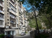 Satılır 5 otaqlı 96 m2 köhnə tikili 8 mkr