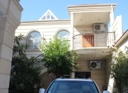 Satılır 14 otaqlı 460 m2 villa Rəsulzadə