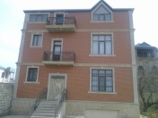 Satılır 8 otaqlı 600 m2 həyət evi Həzi Aslanov