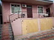 Satılır 4 otaqlı 95 m2 həyət evi Əmircan