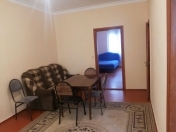 İcarəyə verilir 3 otaqlı 75 m2 köhnə tikili 4 mkr
