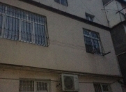 Satılır 3 otaqlı 160 m2 köhnə tikili Ayna Sultanova heykəli