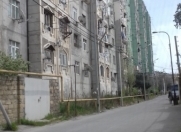 Satılır 2 otaqlı 63 m2 köhnə tikili Bakıxanov