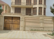 Satılır 8 otaqlı 700 m2 həyət evi Bakıxanov