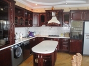 Satılır 5 otaqlı 192 m2 yeni tikili Hərbi Hospital