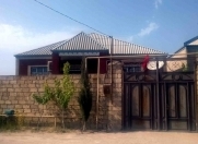 Satılır 4 otaqlı 140 m2 həyət evi Buzovna