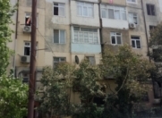 Satılır 2 otaqlı 40 m2 köhnə tikili 5 mkr