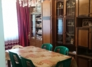 Satılır 4 otaqlı 70 m2 köhnə tikili Memar Əcəmi m.