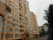 Satılır 4 otaqlı 190 m2 yeni tikili 8 mkr