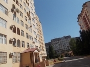 Satılır 4 otaqlı 174 m2 yeni tikili 8 mkr