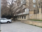 İcarəyə verilir 4 otaqlı 90 m2 köhnə tikili İnşaatçılar m.