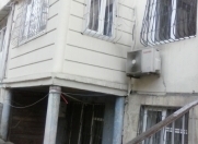 Satılır 3 otaqlı 70 m2 köhnə tikili Yasamal parkı