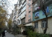 Satılır 4 otaqlı 100 m2 köhnə tikili 8 mkr