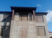 Satılır 5 otaqlı 550 m2 bağ evi Novxanı