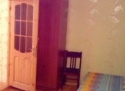 İcarəyə verilir 1 otaqlı 55 m2 köhnə tikili Xalqlar Dostluğu m.