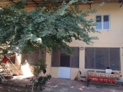 Satılır 5 otaqlı 600 m2 bağ evi Koroğlu m.