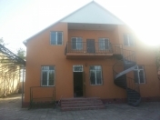 İcarəyə verilir 7 otaqlı 180 m2 bağ evi Xaçmaz