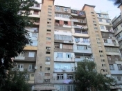 Satılır 3 otaqlı 80 m2 köhnə tikili 8 mkr