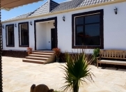 Satılır 4 otaqlı 150 m2 bağ evi Koroğlu m.