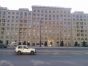 Satılır 3 otaqlı 90 m2 yeni tikili Montin