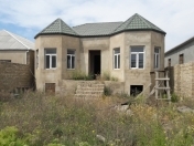 Satılır 3 otaqlı 110 m2 həyət evi Binə
