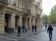 Satılır 7 otaqlı 220 m2 köhnə tikili Sahil m.