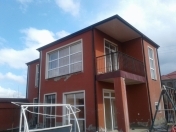 İcarəyə verilir 4 otaqlı 120 m2 bağ evi Quba