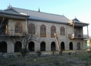 Satılır 8 otaqlı 250 m2 həyət evi Ağdaş