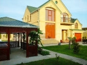 İcarəyə verilir 5 otaqlı 250 m2 bağ evi Mərdəkan