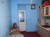 Satılır 5 otaqlı 72 m2 köhnə tikili Buzovna