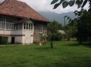 İcarəyə verilir 2 otaqlı 90 m2 həyət evi Qax